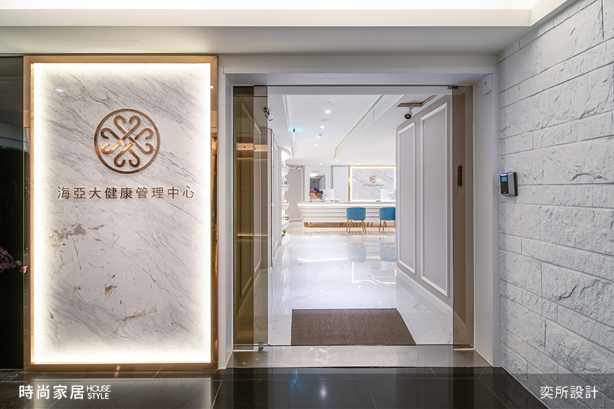 以灰白大理石 營造專業感的空間氛圍10