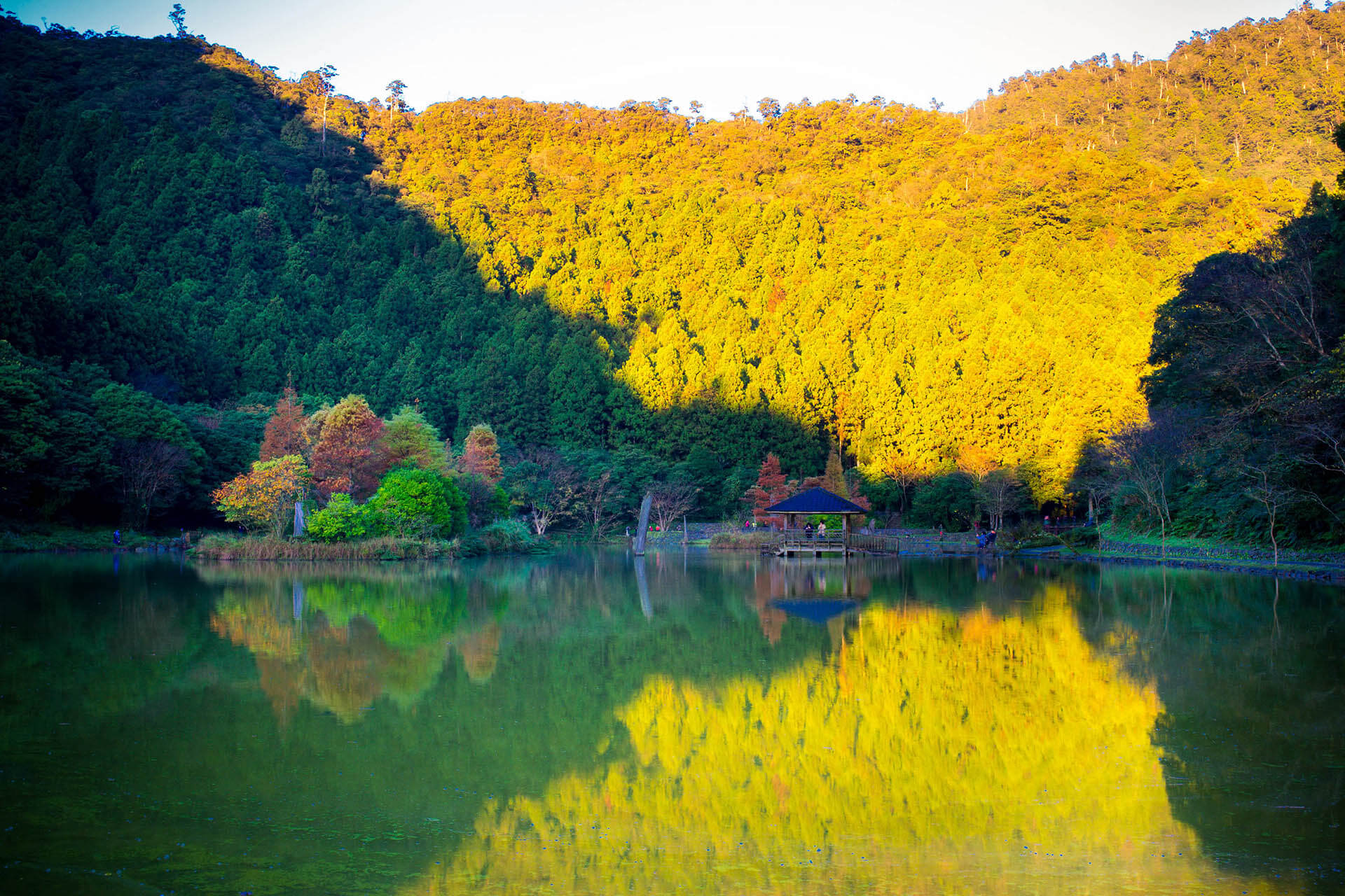 力麗馬告生態園區-明池湖秋景